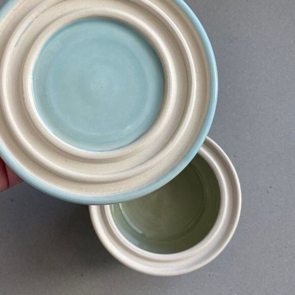 Mid Century Modern Light Green and Teal Ceramic Bowl with Lid - Picture 5 of 7